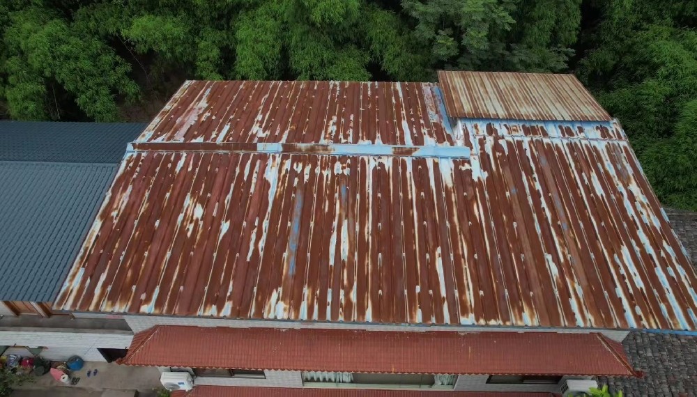 彩鋼瓦壽命時(shí)間長(zhǎng)還是樹(shù)脂瓦壽命時(shí)間長(zhǎng)