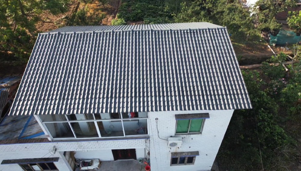 樹(shù)脂瓦下雨噪音大嗎