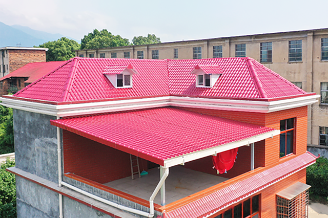 琉璃瓦和樹(shù)脂瓦哪個(gè)更好？哪個(gè)壽命長(zhǎng)