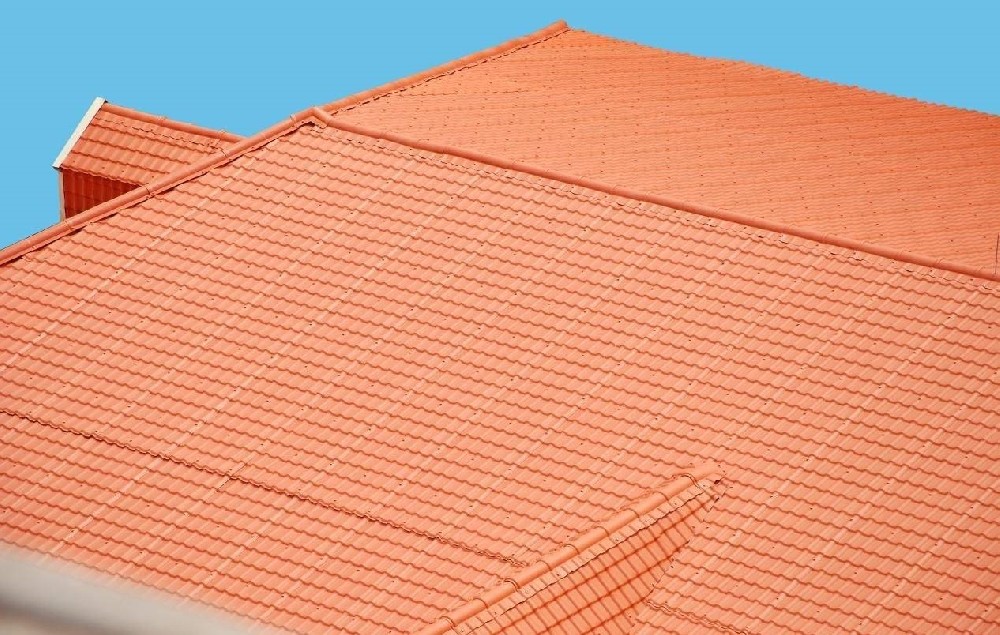 四川樹(shù)脂瓦哪家好？深度解析樹(shù)脂瓦的“硬核實(shí)力”與選購(gòu)指南